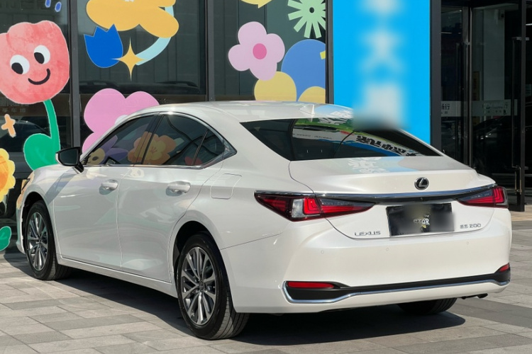 雷克萨斯ES 2022款 200 卓越版车身外观6008