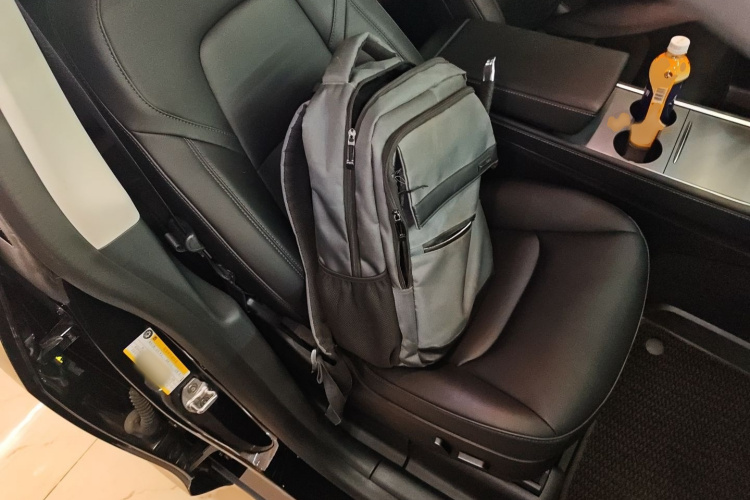 特斯拉 Model Y 2022款 后轮驱动版局部细节41