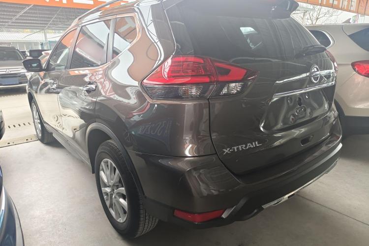 日产 奇骏 2019款 2.0L CVT舒适版 2WD车身外观6002