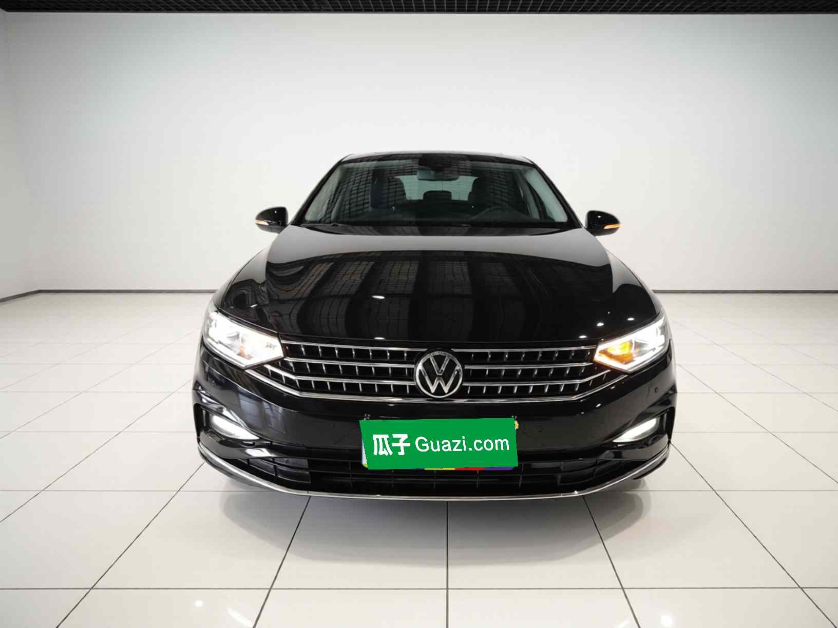 大众 迈腾 2023款 200万辆纪念版 280TSI DSG舒适型(1)