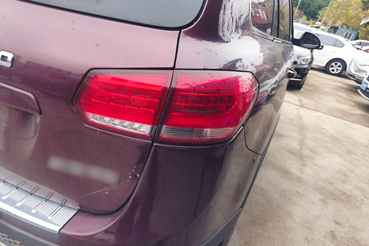 野马汽车 野马T70 2016款 升级版 1.5T 手动豪华型车身外观9