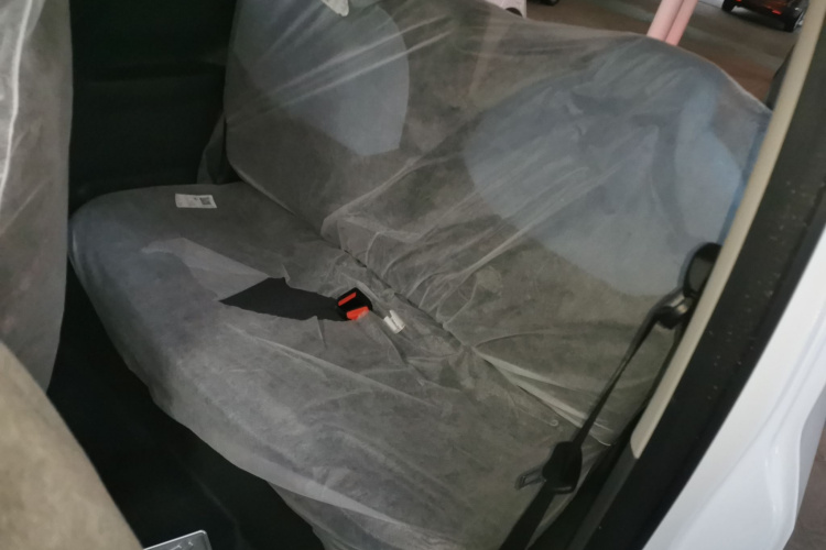 吉利银河 2024款 熊猫mini 200km 耐力熊中控内饰7004