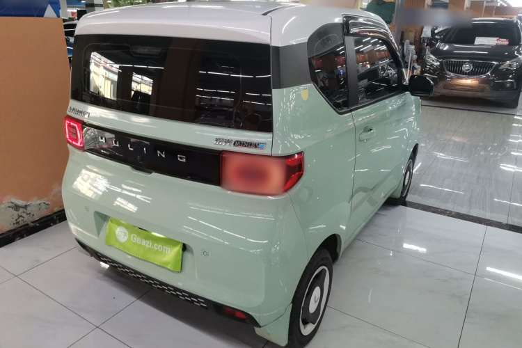 五菱汽车 宏光MINIEV 2021款 马卡龙臻享款 磷酸铁锂车身外观6005