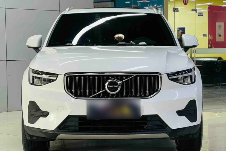沃尔沃XC40 2023款 B3 智行时尚版车身外观6004