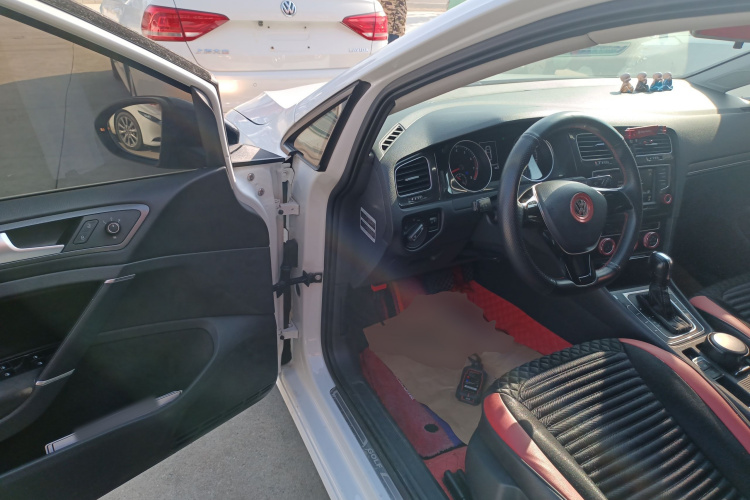 大众 高尔夫 2017款 1.6L 自动舒适百万辆纪念版中控内饰20