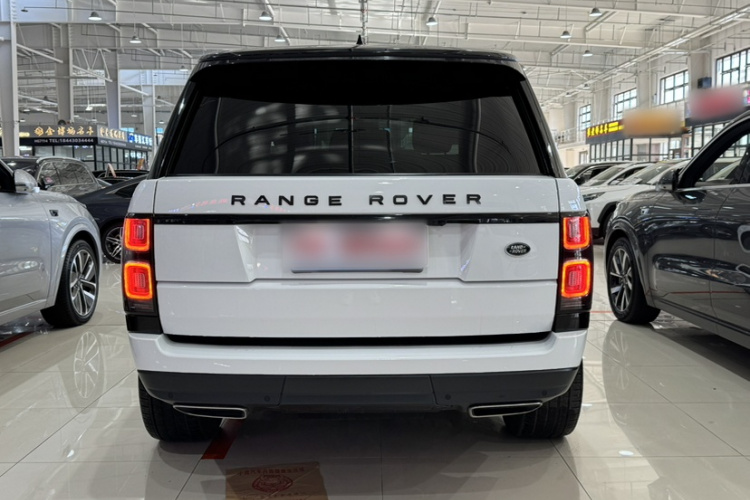 路虎 揽胜 2021款 3.0 L6 盛世版车身外观6003