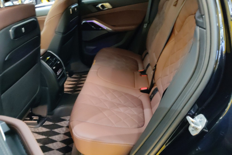 宝马X6 2023款 xDrive40i 尊享型 M运动套装中控内饰7004