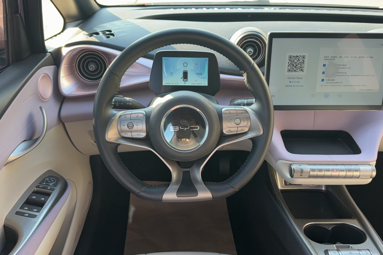 比亚迪 海豚 2021款 405km 时尚版中控内饰7005