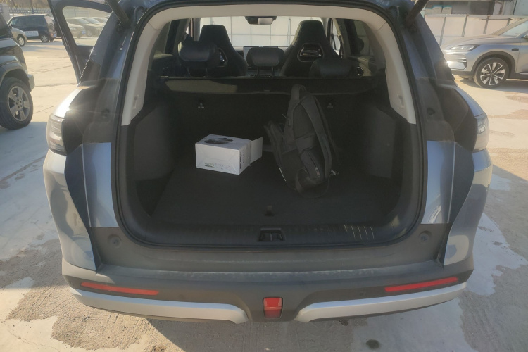 比亚迪 海狮07 DM-i 2025款 150 领航+版机舱底盘23