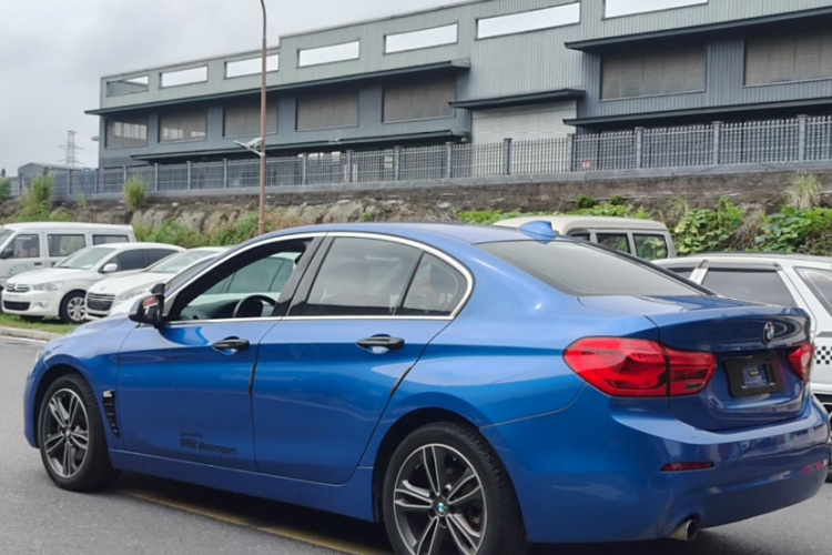 宝马1系 2019款 118i 时尚型车身外观6005