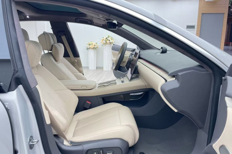 蔚来ET7 2024款 75kWh 行政版局部细节41