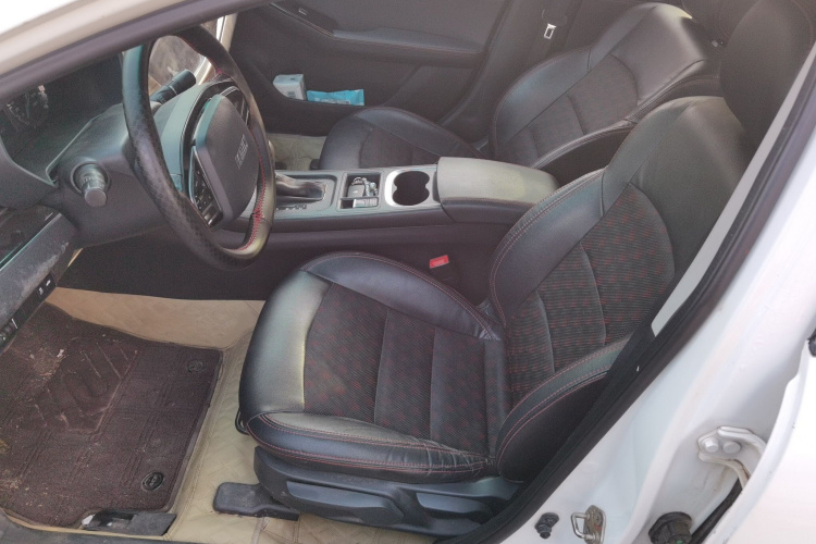 海马 福美来F5 2018款 1.6L 自动豪华型中控内饰7001