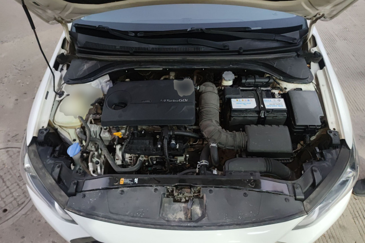 现代 领动 2018款 1.4T 双离合炫动·活力型机舱底盘24