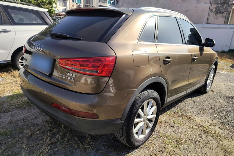 奥迪Q3 2013款 35 TFSI 进取型车身外观7