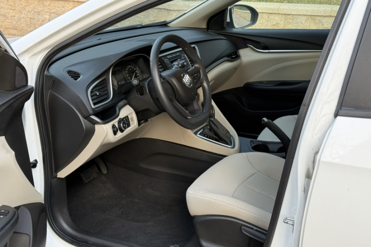 别克 英朗 2019款 15T 双离合进取型 国VI局部细节19