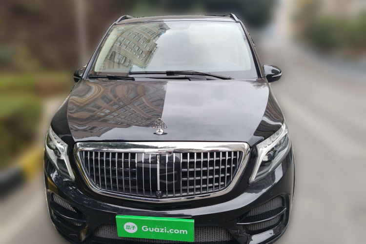 奔驰V级 2018款 V 260 L 尊贵加长版 国VI车身外观6001