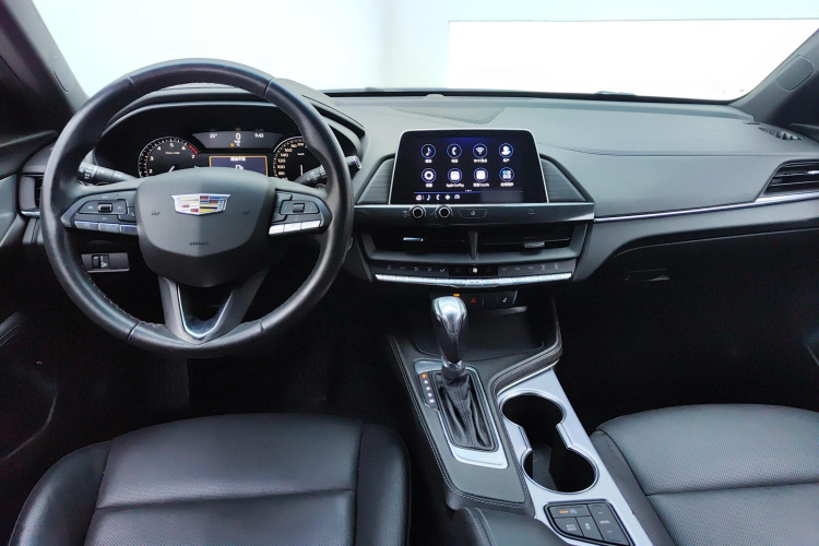 凯迪拉克CT4 2021款 28T 豪华型中控内饰12