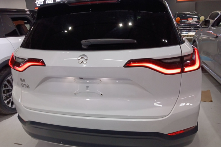 蔚来ES8 2018款 355KM 基准版 七座版车身外观6004