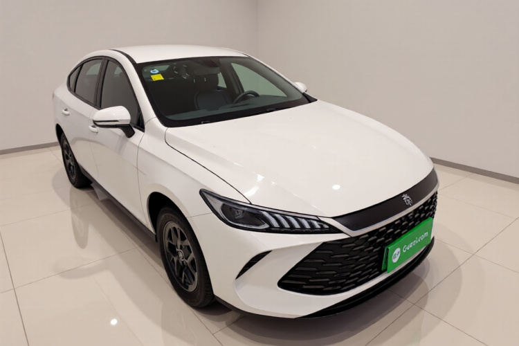 比亚迪 秦PLUS 2025款 DM-i 智驾版 128KM进取型车身外观3