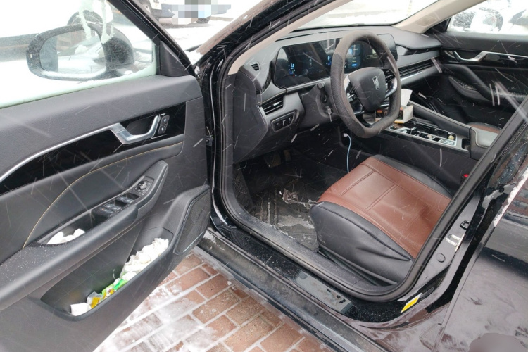 奔腾B70 2025款 龙耀版 1.5T 欢享型中控内饰20