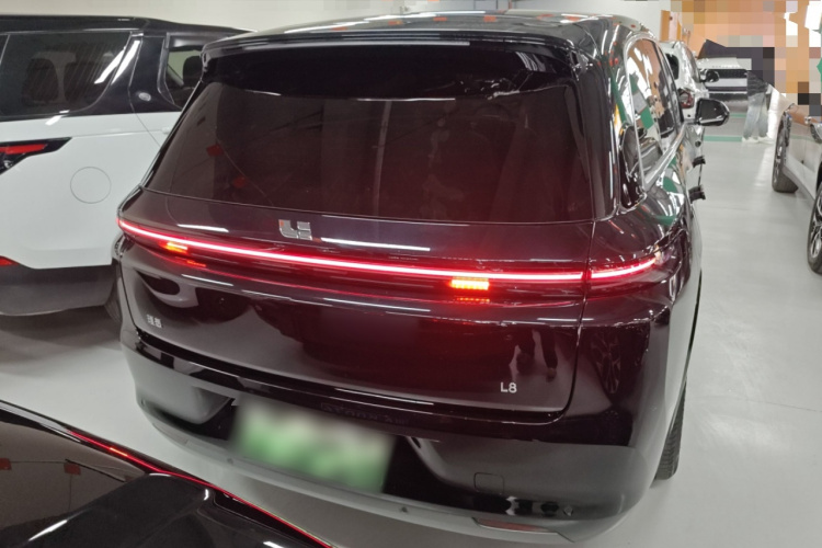 理想汽车 理想L8 2023款 Pro车身外观6