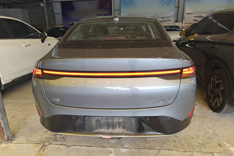 小鹏P5 2022款 460E+车身外观6004
