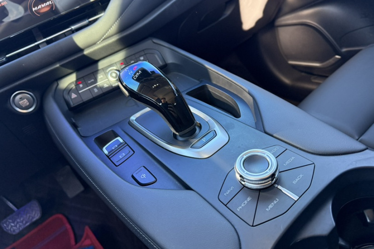 哈弗F7 2019款 2.0T 两驱i范 国V中控内饰7010