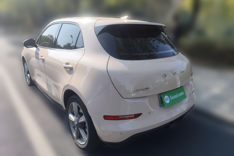 欧拉好猫 2023款 401km标准续航 豪华型 磷酸铁锂车身外观5