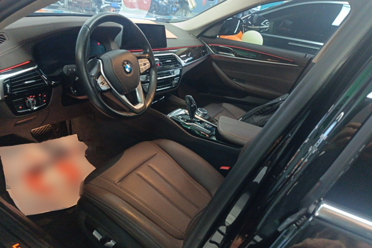 宝马5系 2020款 525Li 豪华套装中控内饰20