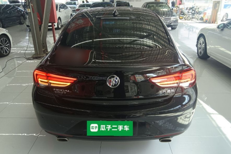 别克 君威 2023款 652T 智享型车身外观6