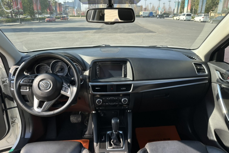 马自达CX-5 2015款 2.5L 自动四驱尊贵型中控内饰7002
