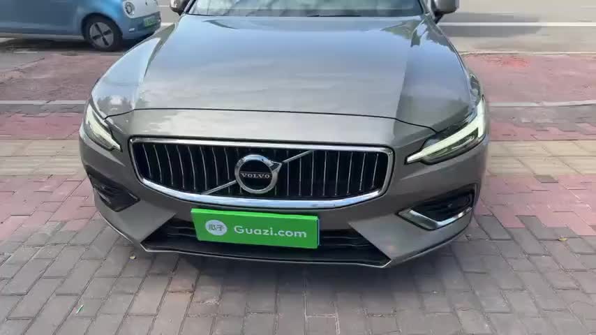 沃尔沃S60 2020款 T4 智逸豪华版实拍1