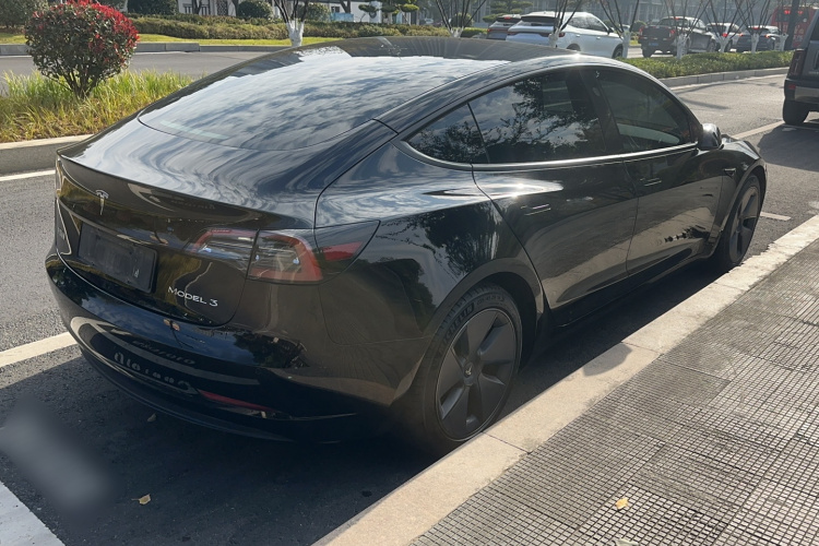 特斯拉 Model 3 2022款 后轮驱动版车身外观6005