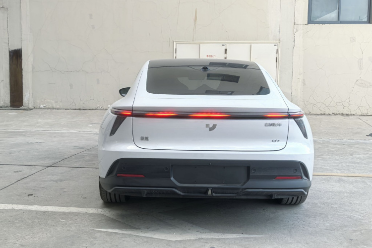 极越07 2024款 标准版车身外观6005