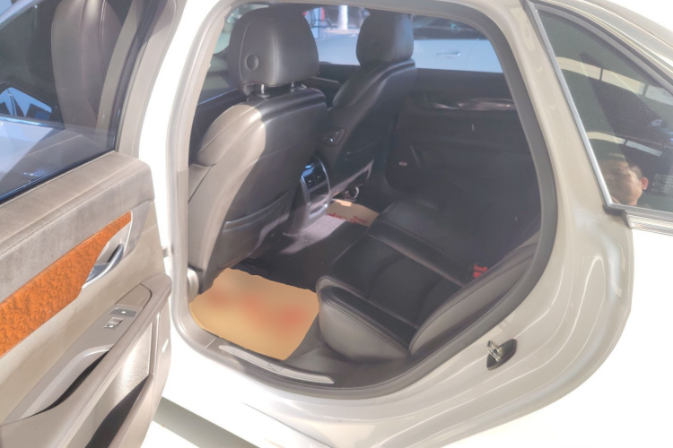 凯迪拉克CT6 2017款 28T 精英型中控内饰21