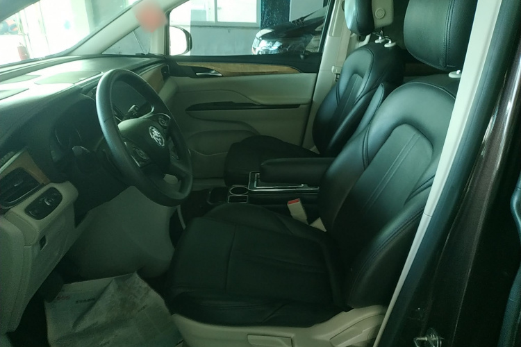 别克GL8 2017款 ES 28T 舒适型 国V局部细节19