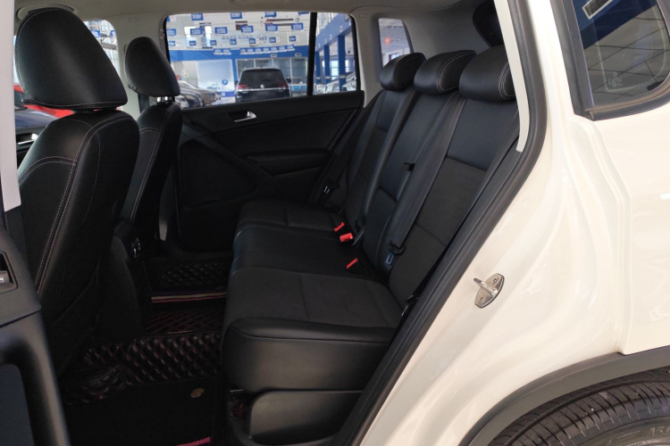 大众 途观 2017款 300TSI 自动两驱丝绸之路风尚版中控内饰21