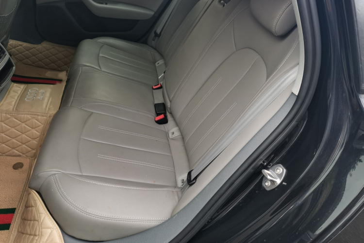 奥迪A6L 2014款 TFSI 标准型中控内饰7004