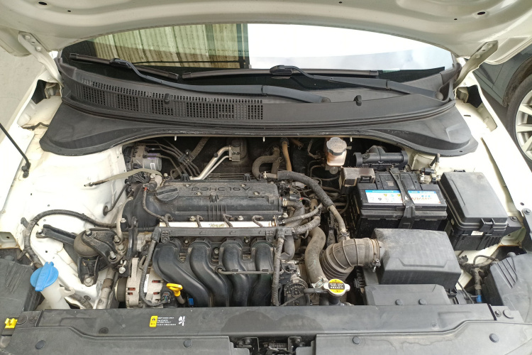 现代 悦动 2018款 1.6L 自动悦目版GL 国V机舱底盘24