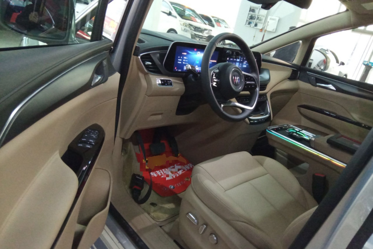 别克GL8新能源 2025款 陆尚 尊享版 7座中控内饰20