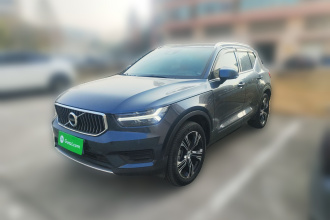 沃尔沃XC40 2022款 T4 四驱智远豪华版