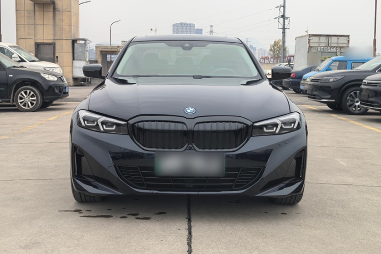 宝马i3 2023款 eDrive 40 L 曜夜套装车身外观6002