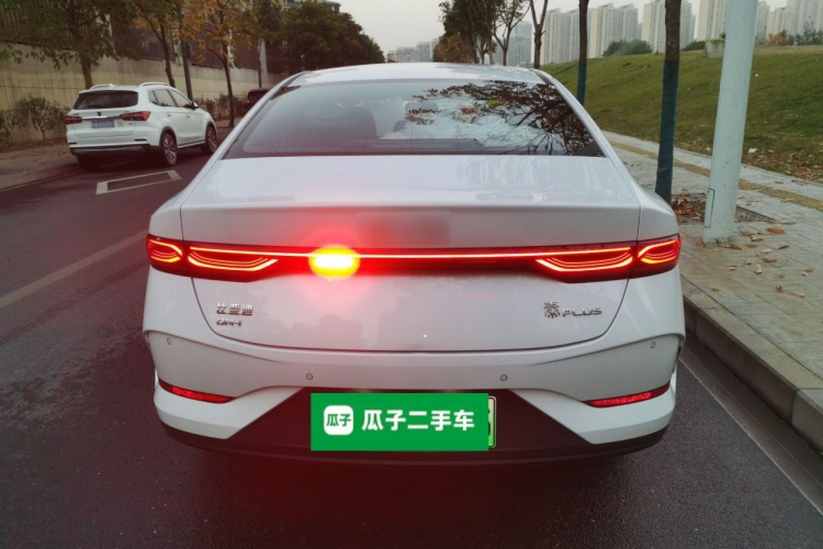 比亚迪 秦PLUS 2025款 DM-i 智驾版 55KM领先型车身外观6