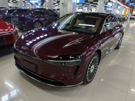 鸿蒙智行 享界S9 2025款 增程 Ultra