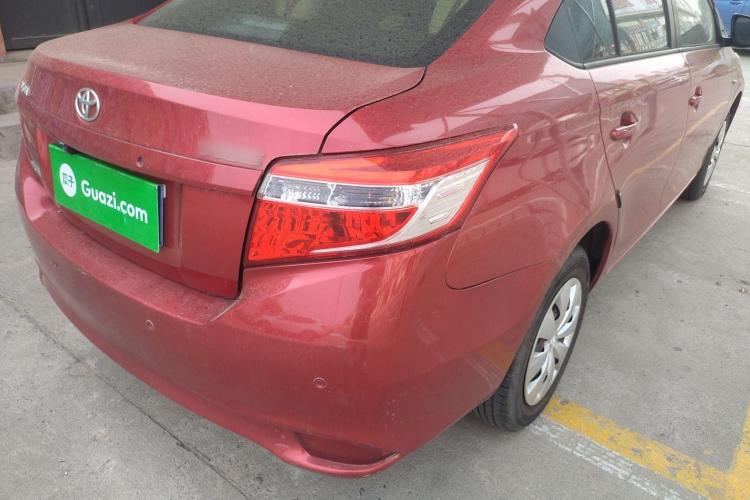 丰田 威驰 2014款 1.5L 自动智臻版车身外观9