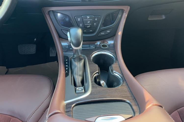 别克 昂科威 2017款 28T 四驱精英型中控内饰18