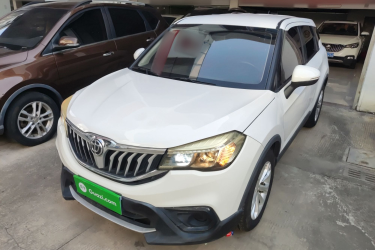 中华V3 2017款 1.5L 自动舒适型局部细节36