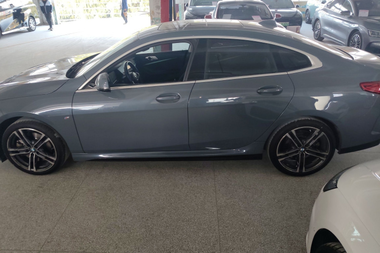 宝马2系(进口) 2021款 225i 四门轿跑车 M运动套装车身外观4