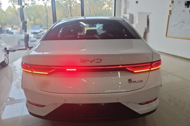 比亚迪 秦PLUS 2025款 DM-i 智驾版 128KM进取型车身外观6