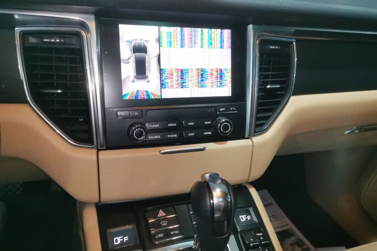 保时捷 2017款  Macan 2.0T局部细节16